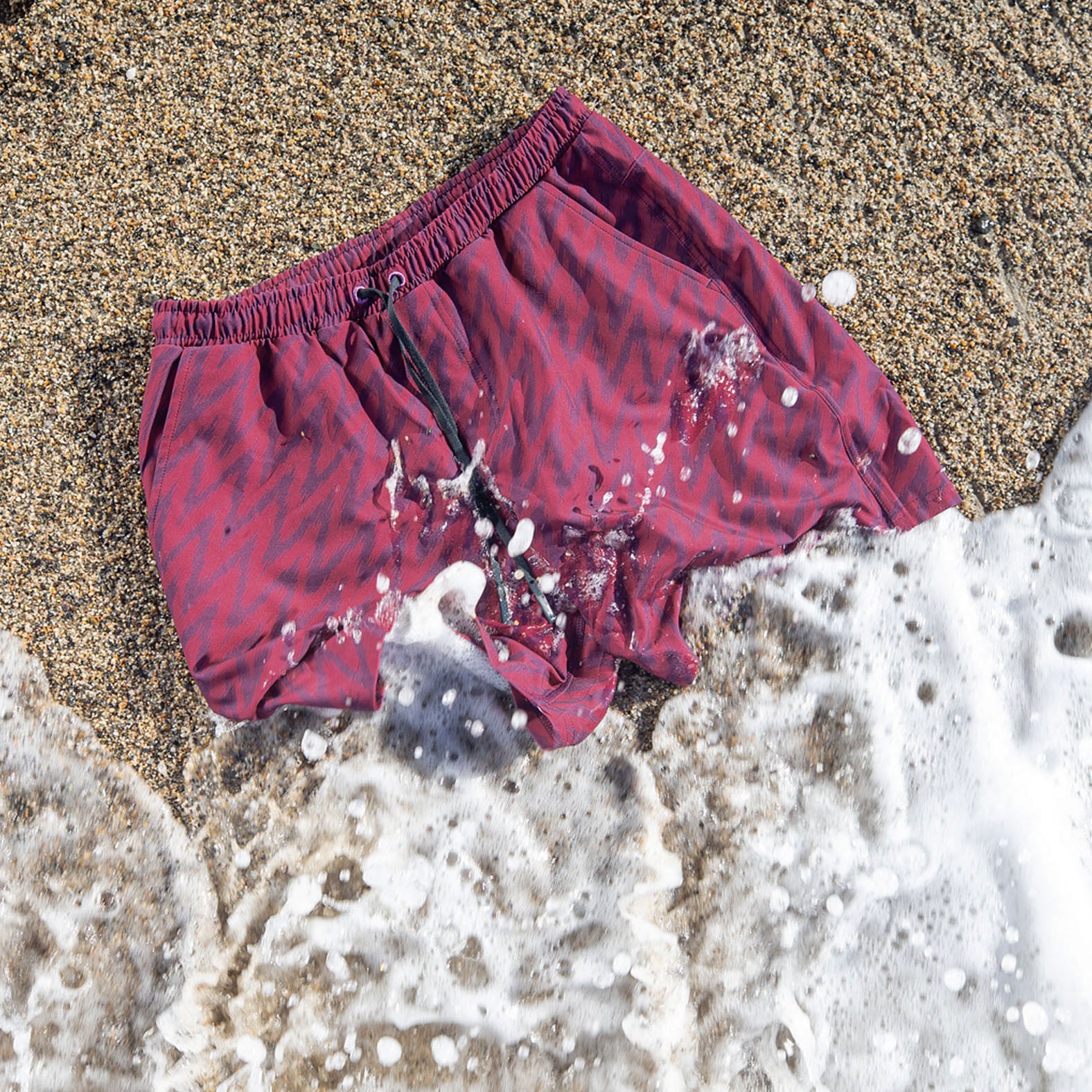 AGUA VOLLEY 2n1 SWIM SHORT 7": IKAT CABERNET