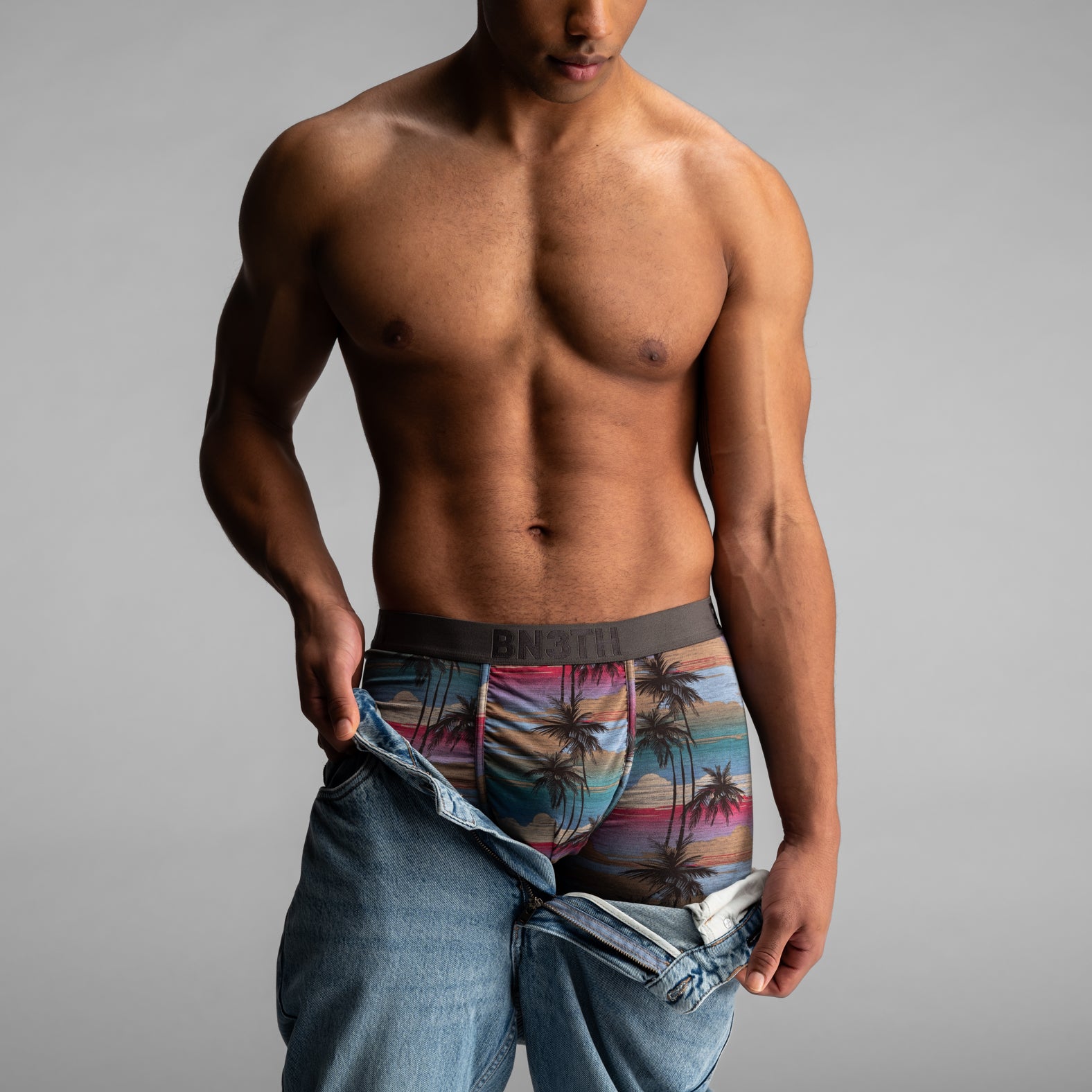 Classic Icon Trunk : Palm Tree Horizon-Heather